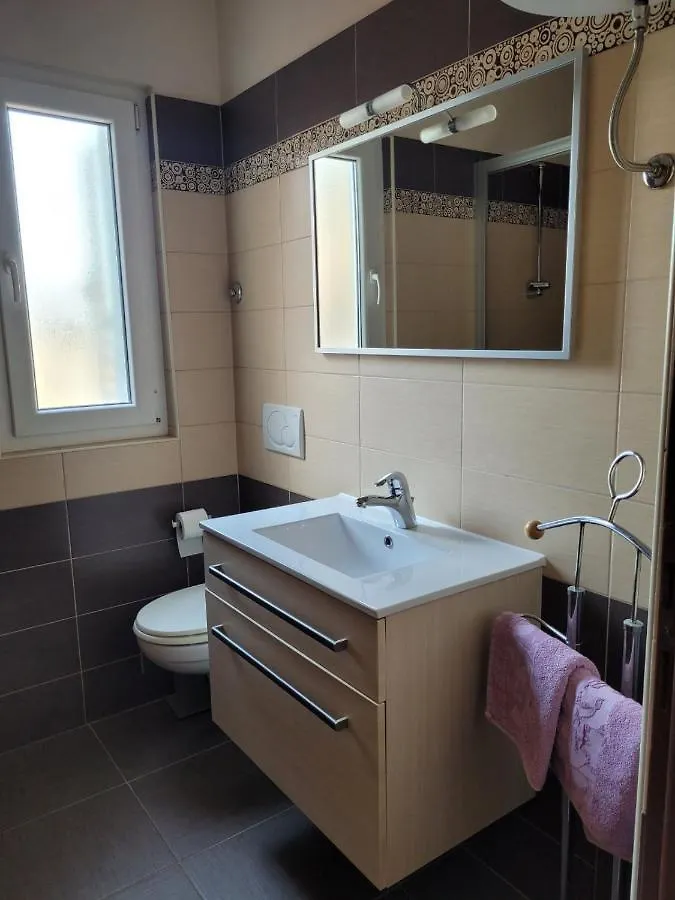 Mare Amor Rab Palit Apartment